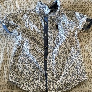 Boys buttons down shirt
